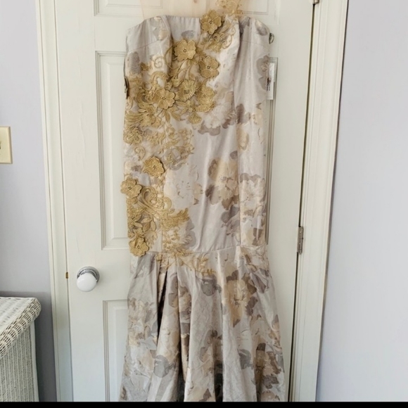 NWT Rickie Freeman Teri Jon silver shantung satin gold flowers applique gown 14 - Picture 2 of 5